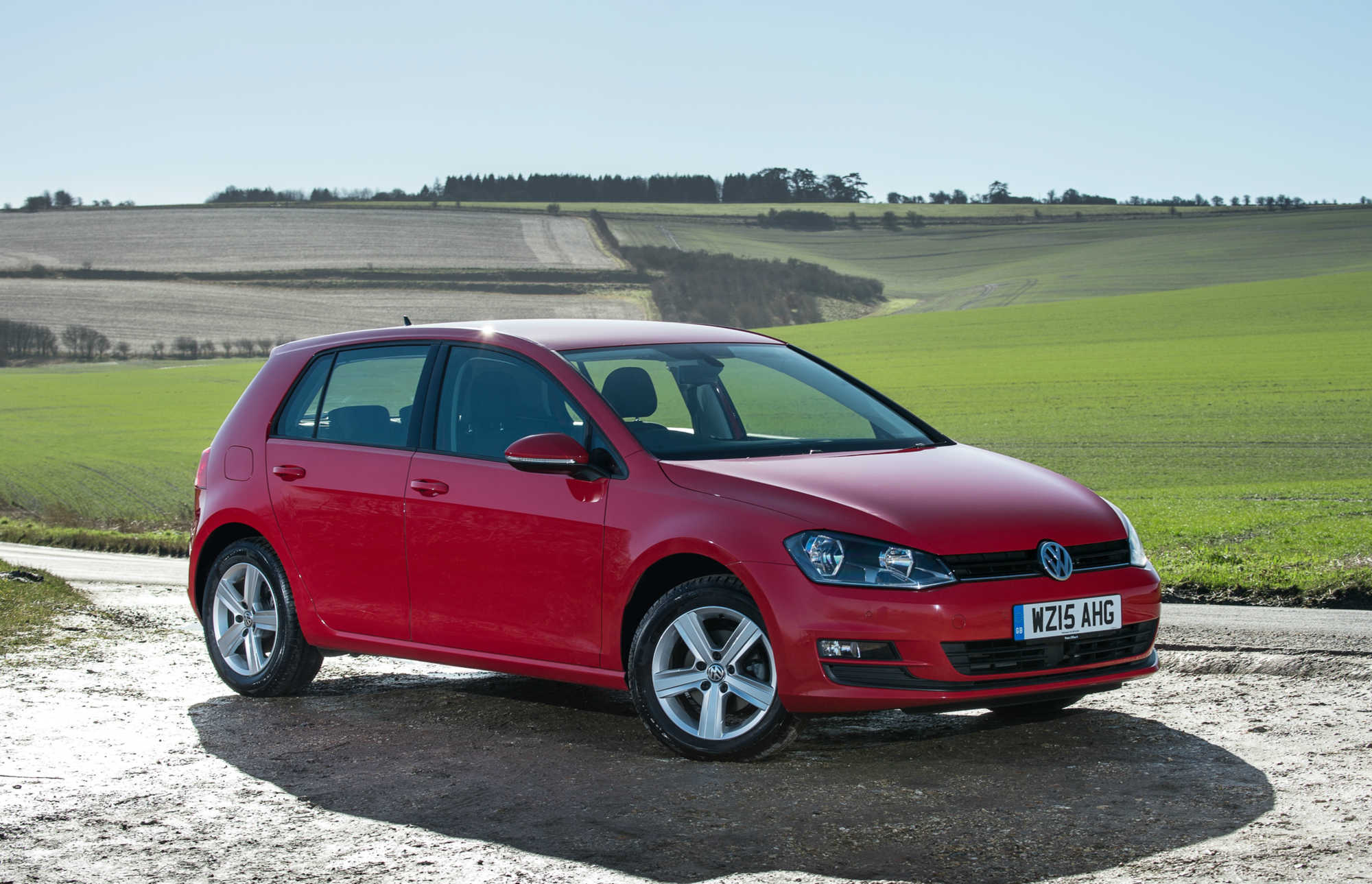 Volkswagen Golf hatchback review 