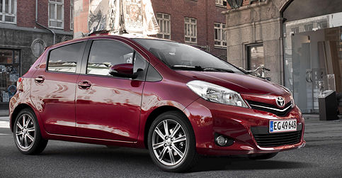 Toyota Yaris 1.33 VVT-i TR Five-Door (2012) 
