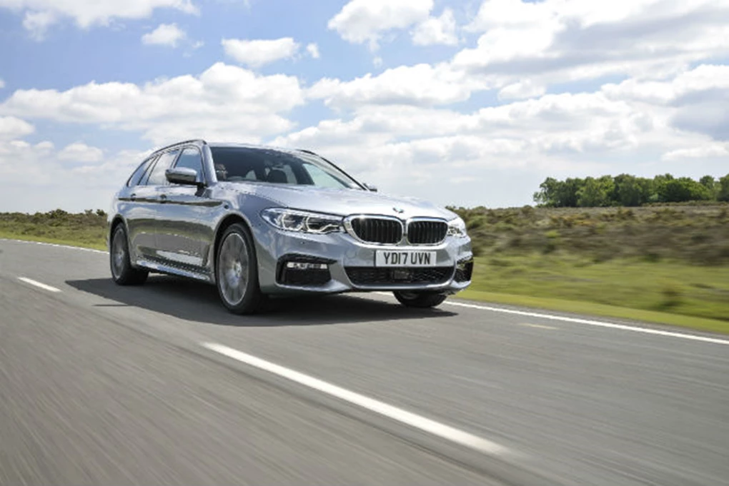 2017 BMW 5-Series Touring premium estate