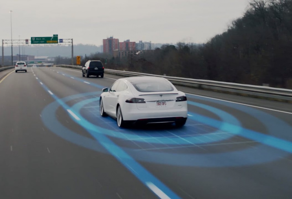 What is Tesla Autopilot? 