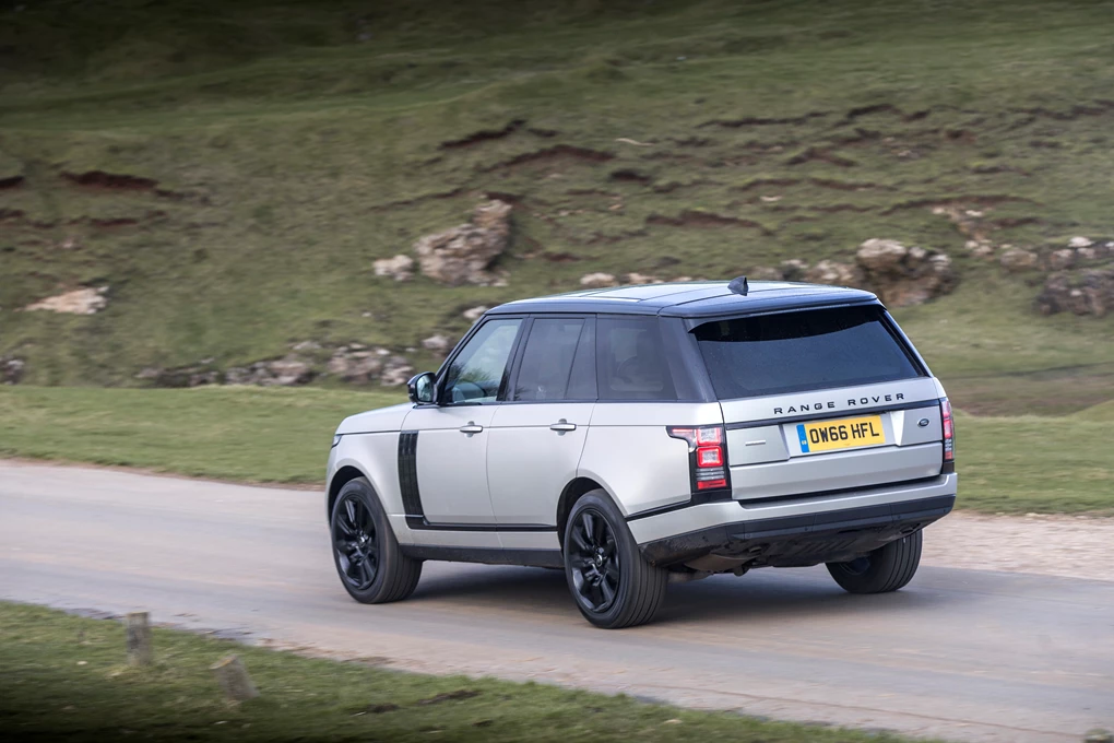 2017 Range Rover Rear