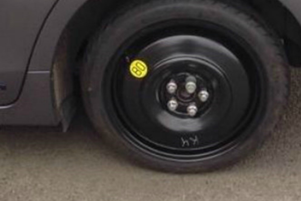 How to use a space saver spare wheel 