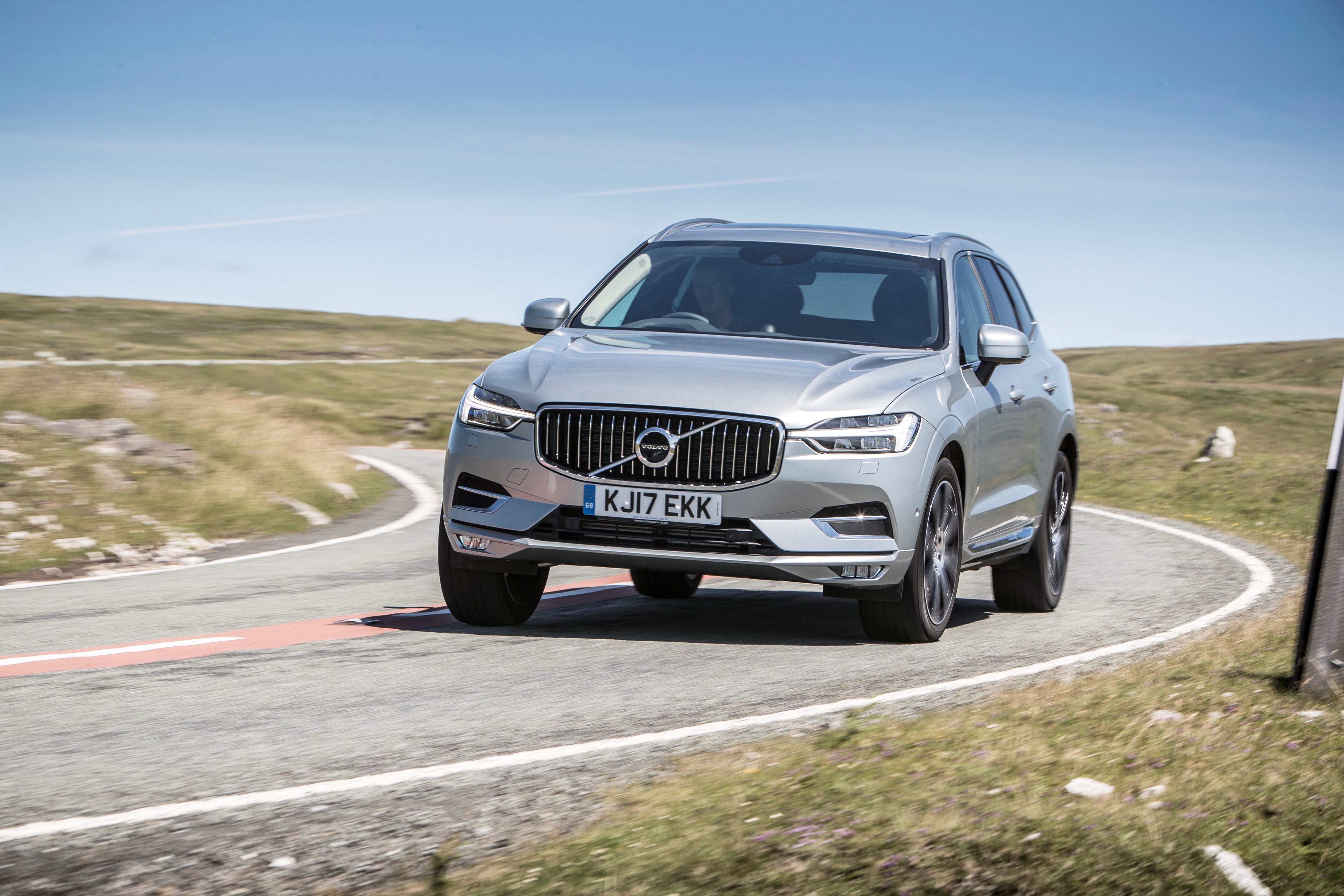 Wunderschne Volvo Xc60 D4 Ebenbildnull