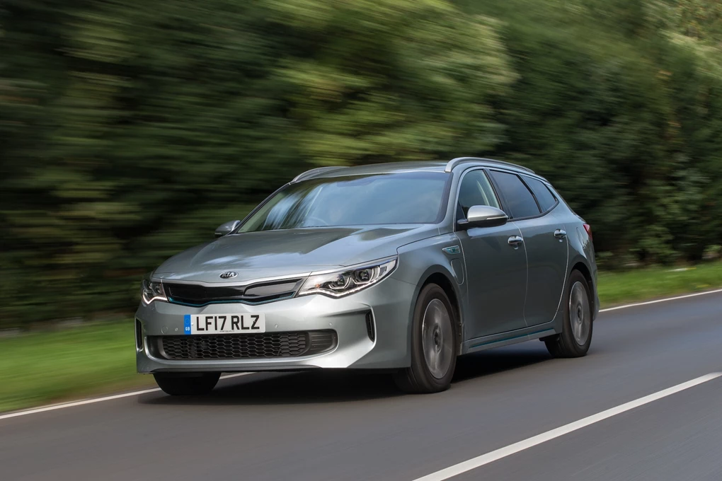 2017 Kia Optimum Sportswagon PHEV hybrid estate