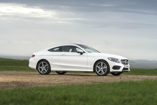 What is a coupe car? 