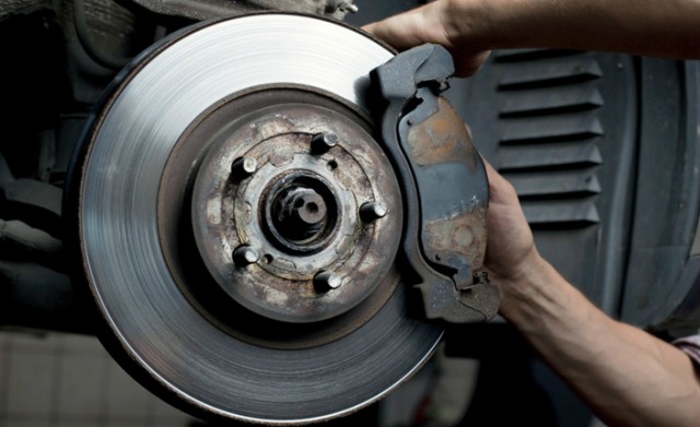 When to replace brake pads 