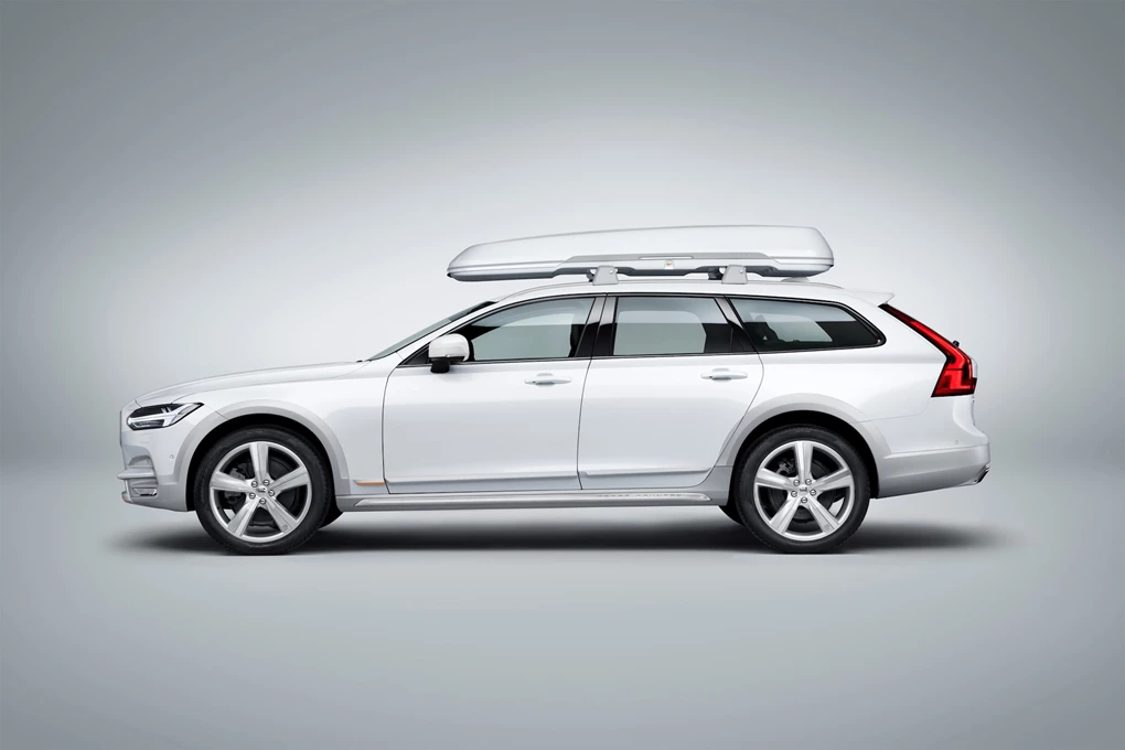 2017 Volvo V90 Cross Country Ocean Race